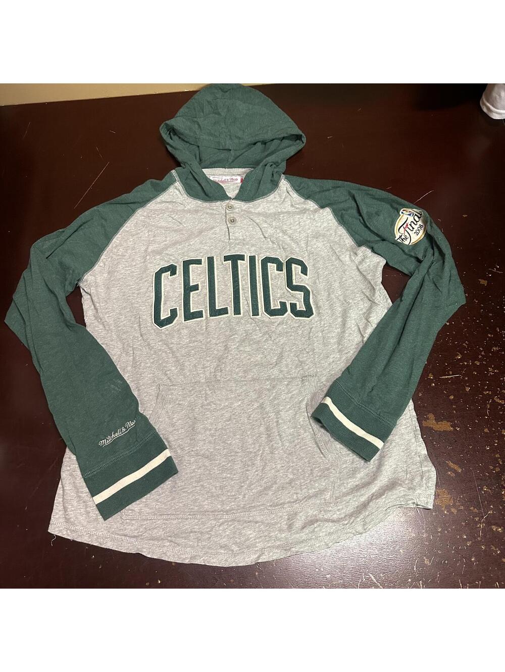 Boston Celtics, Mitchell & Ness longsleeve hoodie Tshirt green men’s XL